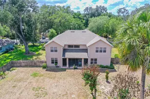 915 Hickory Fork Dr, Seffner, FL 33584 - Photo 34