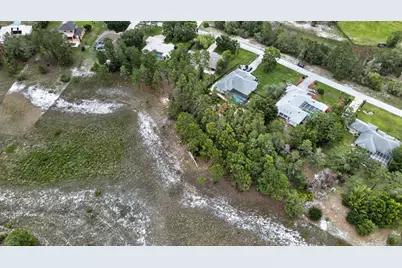 9363 Tooke Shore Drive, Weeki Wachee, FL 34613 - Photo 28