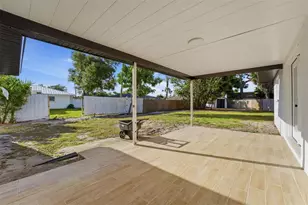 3356 Plantation Pl, Sarasota, FL 34231 - Photo 20