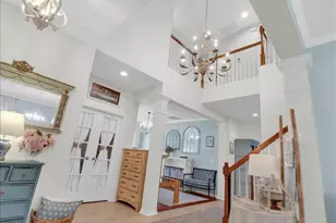 16033 Mulberrypark Cir, Lithia, FL 33547 - Photo 8