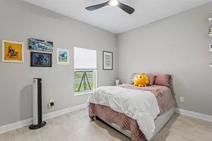 5817 Freesia Dr, Lakeland, FL 33811 - Photo 4