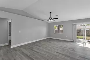419 Bigstaff Ct, Winter Haven, FL 33884 - Photo 6