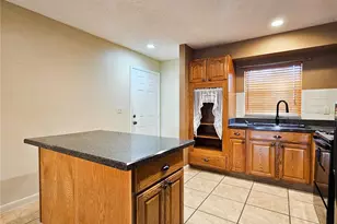 259 Village View Ln, Lakeland, FL 33809 - Photo 4