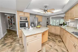 6230 Forestwood Dr W, Lakeland, FL 33811 - Photo 30