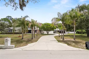 6230 Forestwood Dr W, Lakeland, FL 33811 - Photo 4