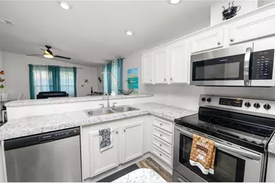 1052 Lamp Post Lane, Lakeland, FL 33809 - Photo 12