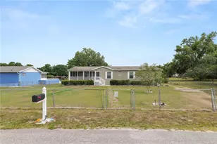 1052 Lamp Post Ln, Lakeland, FL 33809 - Photo 56