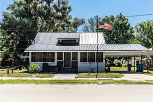 113 SE Pine Ave, Fort Meade, FL 33841 - Photo 1