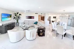 1050 Longboat Club Rd, Longboat Key, FL 34228 - Photo 2