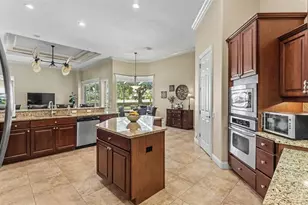 664 Whisper Woods Dr, Lakeland, FL 33813 - Photo 32