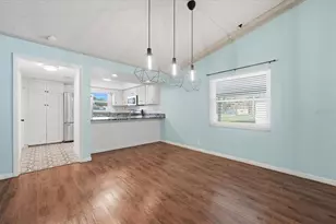 430 Hillcrest Dr SE, Winter Haven, FL 33884 - Photo 10