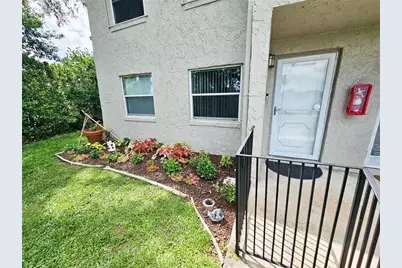1103 Cypress Gardens Boulevard #17, Winter Haven, FL 33884 - Photo 4