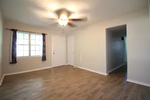 350 Bonnyview Dr, Lakeland, FL 33801 - Photo 2