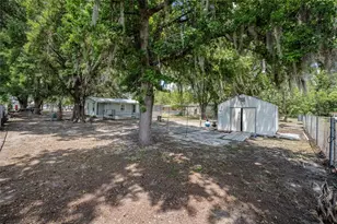 5220 Spring Creek Dr, Lakeland, FL 33811 - Photo 32