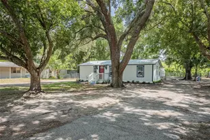 5220 Spring Creek Dr, Lakeland, FL 33811 - Photo 2