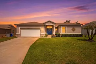 5832 Swallow Dr, Lakeland, FL 33809 - Photo 2
