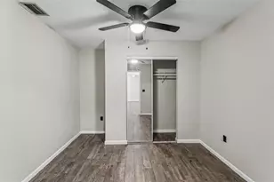 4605 Valley View Dr E, Lakeland, FL 33813 - Photo 4