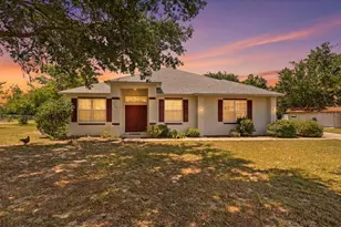103 N 1st St, Eagle Lake, FL 33839 - Photo 4
