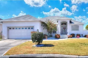 7362 Beaumont Dr, Lakeland, FL 33810 - Photo 2