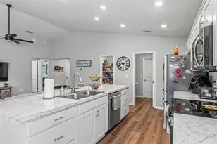 2025 Harvest Landing Cir, Lakeland, FL 33810 - Photo 12