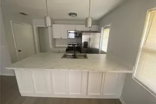 206 Mary Catherine Ct, Lakeland, FL 33809 - Photo 6