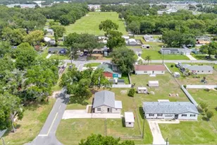 1502 N Bracewell Dr, Plant City, FL 33563 - Photo 36