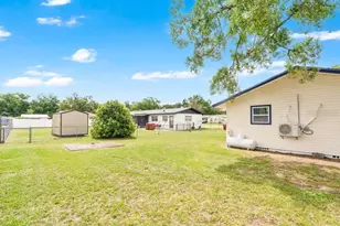 1502 N Bracewell Dr, Plant City, FL 33563 - Photo 32