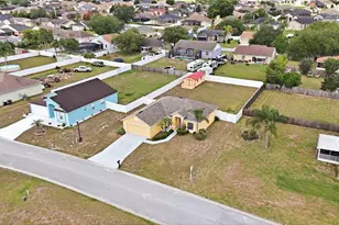 5553 Moon Valley Dr, Lakeland, FL 33812 - Photo 4