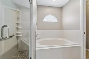 6352 Prominence Point Dr, Lakeland, FL 33813 - Photo 22