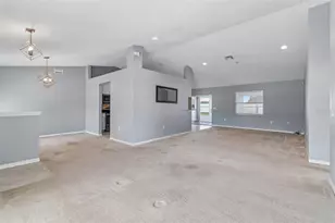 6352 Prominence Point Dr, Lakeland, FL 33813 - Photo 6