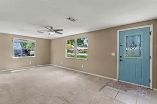 703 W Alamo Dr, Lakeland, FL 33813 - Photo 10