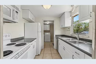 703 W Alamo Drive, Lakeland, FL 33813 - Photo 14