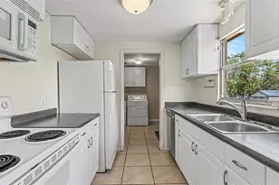 703 W Alamo Dr, Lakeland, FL 33813 - Photo 14
