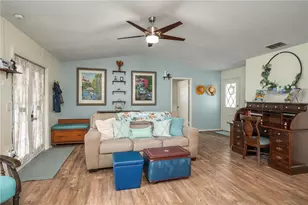 7503 Willow Wisp Dr W, Lakeland, FL 33810 - Photo 4