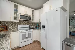 7503 Willow Wisp Dr W, Lakeland, FL 33810 - Photo 8