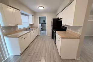 651 Duncan Cir W, Auburndale, FL 33823 - Photo 10