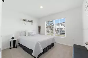 1211 Tahitian Sunrise Dr, Plant City, FL 33565 - Photo 32