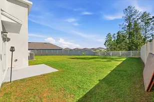 1211 Tahitian Sunrise Dr, Plant City, FL 33565 - Photo 32