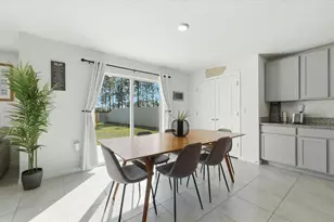 1211 Tahitian Sunrise Dr, Plant City, FL 33565 - Photo 18