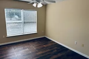 5662 Oakwood Knoll Dr, Lakeland, FL 33811 - Photo 8