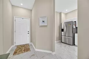 459 Enclave Pl, Lakeland, FL 33803 - Photo 4