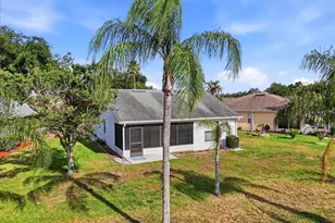 637 Cockatoo Loop, Lakeland, FL 33809 - Photo 28