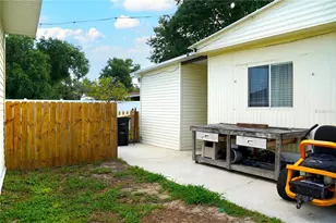 5747 E Lake Fox Dr, Winter Haven, FL 33884 - Photo 54