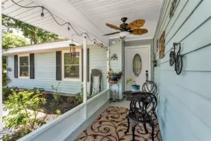 1135 Walker Cir W, Lakeland, FL 33805 - Photo 4