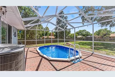 1135 Walker Circle W, Lakeland, FL 33805 - Photo 32