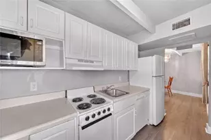 1513 Club Cir, Lakeshore, FL 33854 - Photo 16