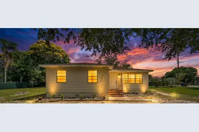 1050 Pine Avenue, Lake Wales, FL 33853 - Photo 1