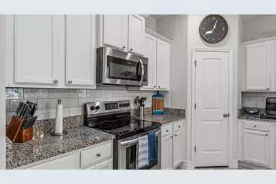 4007 Prima Lago Circle, Lakeland, FL 33810 - Photo 8