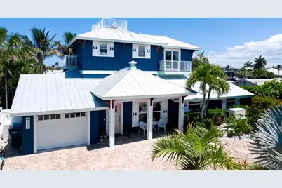 522 68th Street, Holmes Beach, FL 34217 - Photo 2