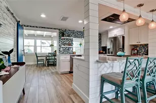 522 68th St, Holmes Beach, FL 34217 - Photo 6